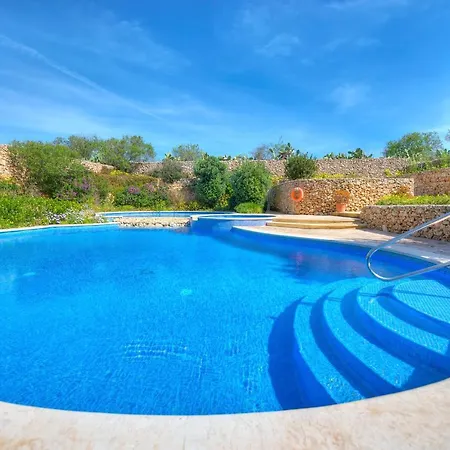 アパート 3 Bedroom Apt Overlooking Valley & Communal Pool Ecar1-1