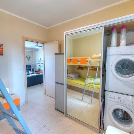 アパート 3 Bedroom Apt Overlooking Valley & Communal Pool Ecar1-1 *
